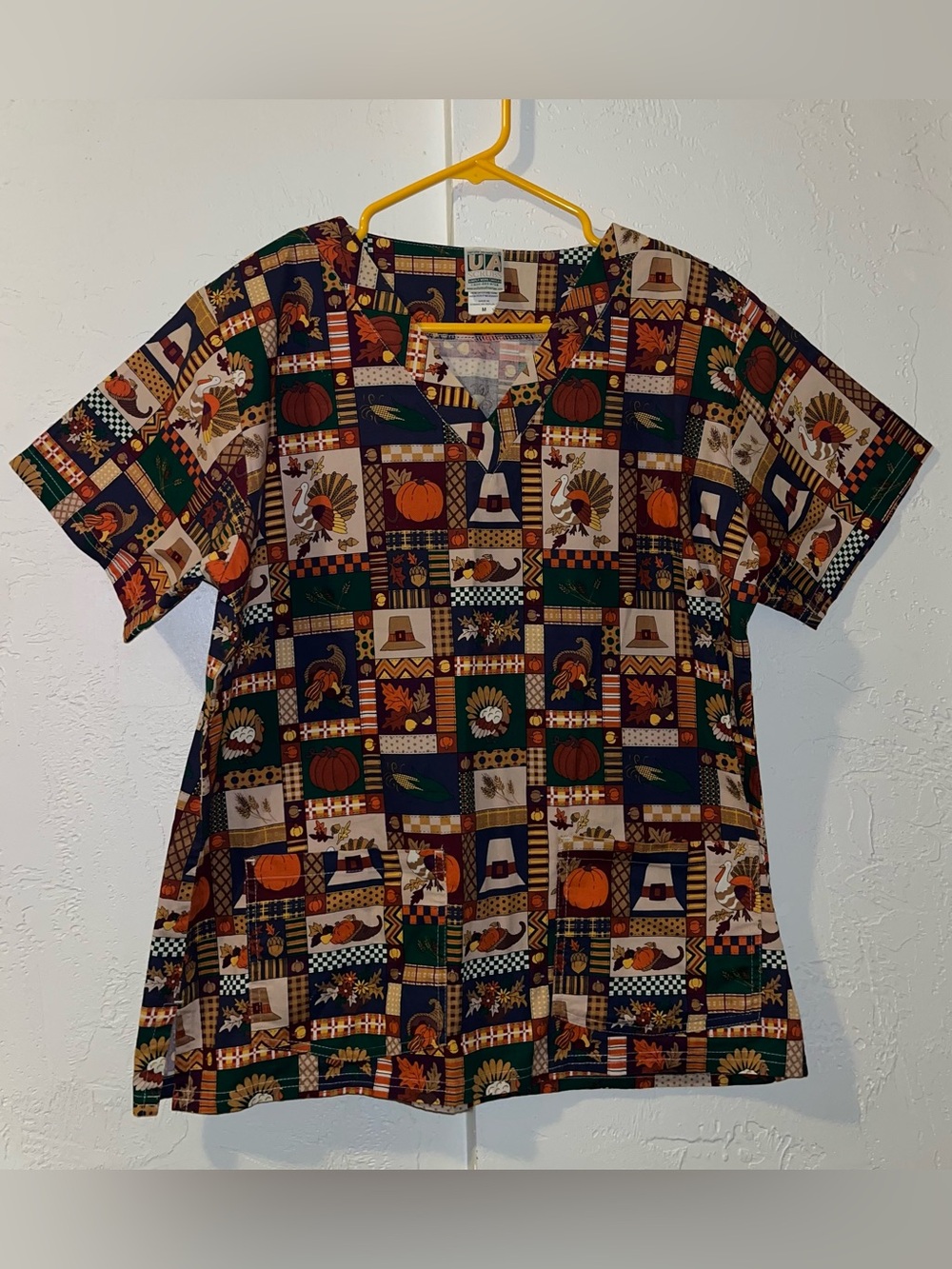 Vintage Thanksgiving Themed Scrub Top Patchwork Pattern with Turkeys, Pumpkins